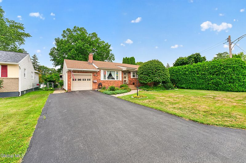 3rd image of 1527 Ardsley Place