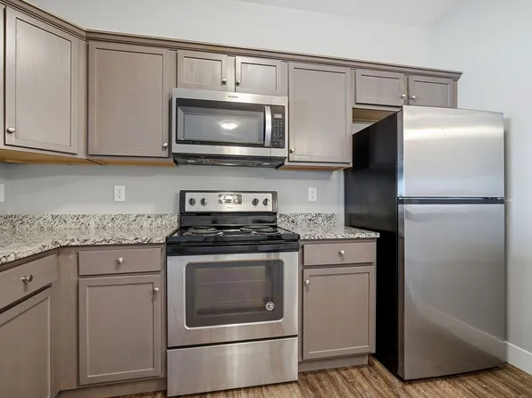 1031 Ekstam, 1031 Ekstam Dr #204, Bloomington, IL 61704