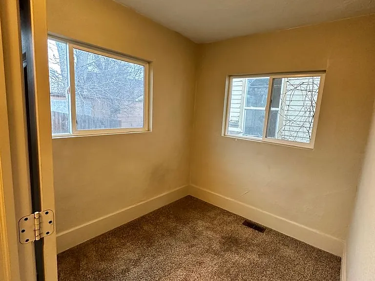 406 E Kiowa St — Photo 7