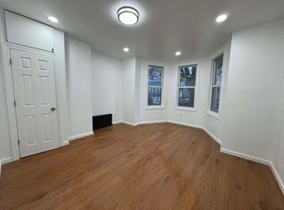 34-25 34th St #1, Astoria, NY 11106