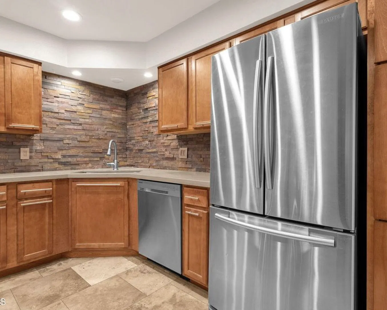2 bed, 1053 sqft, $2,500 — Photo 2
