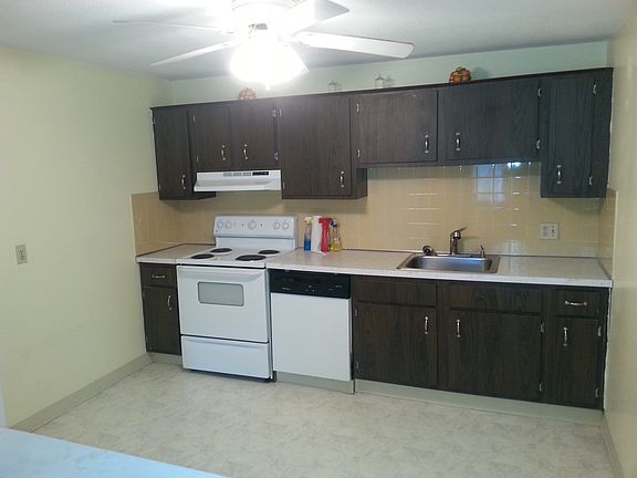 2nd image of 2 Silvestri Cir Unit 23