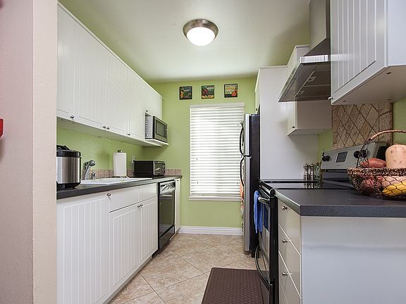 5th image of 1695 Orinda Ct