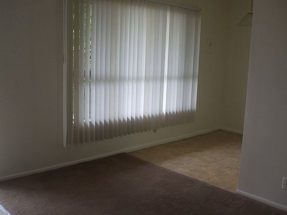 4th image of 1901 E Wilshire Ave APT 7