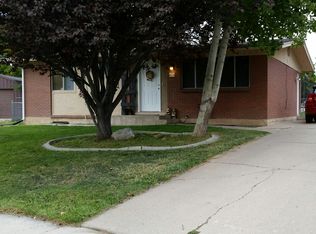 674 W 2080 N, Clinton, UT 84015