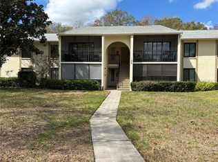 1354 Shady Pine Way APT E2, Tarpon Springs, FL 34688