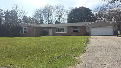 4575 Marlborough Dr Photo 1