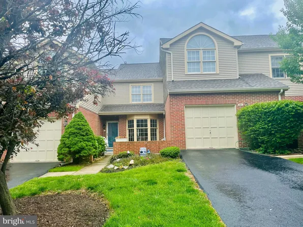 262 Towyn Ct, Ambler, PA 19002