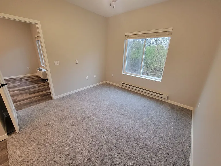 Northern Lights Apartments — Photo 25