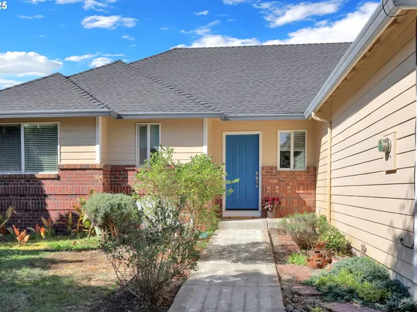 1025 Swenson Ln, Eugene, OR 97404