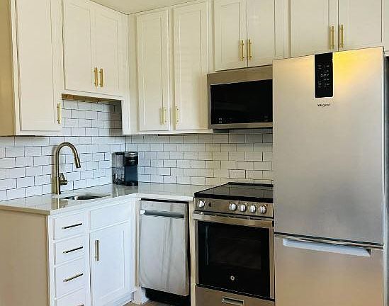 4th image of 644 W Magnolia Ave #5c3efe8b5
