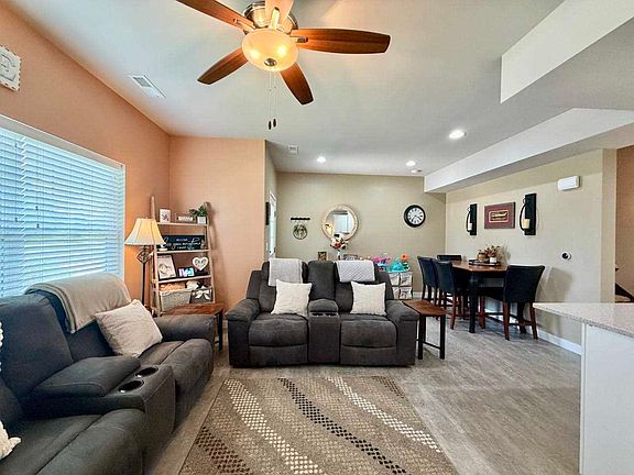 4th image of 4926 Raleigh Ln
