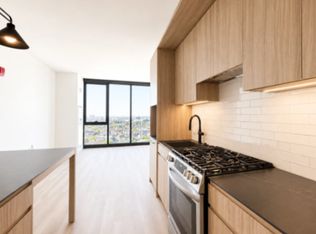 1352 W Lake St #1113, Chicago, IL 60607