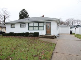 1978 Greenview Dr, Beloit, WI 53511