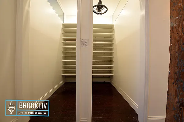 Rented by null | media 26