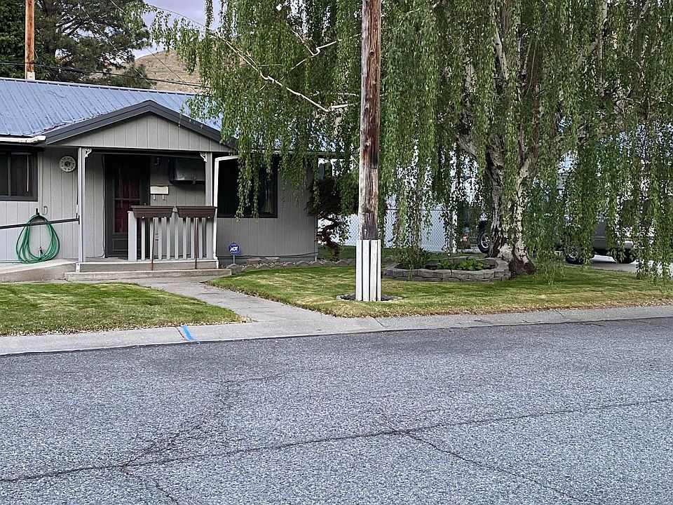 1st image of 609 Birch St