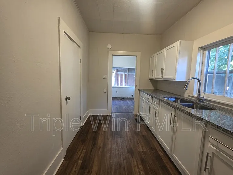 609 N Morrill St — Photo 16