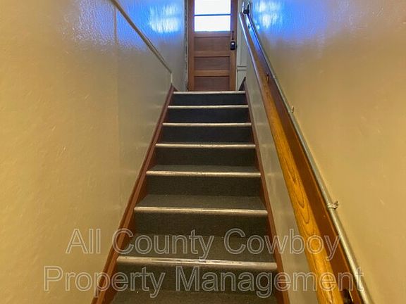 4th image of 260 N 7th St APT 2