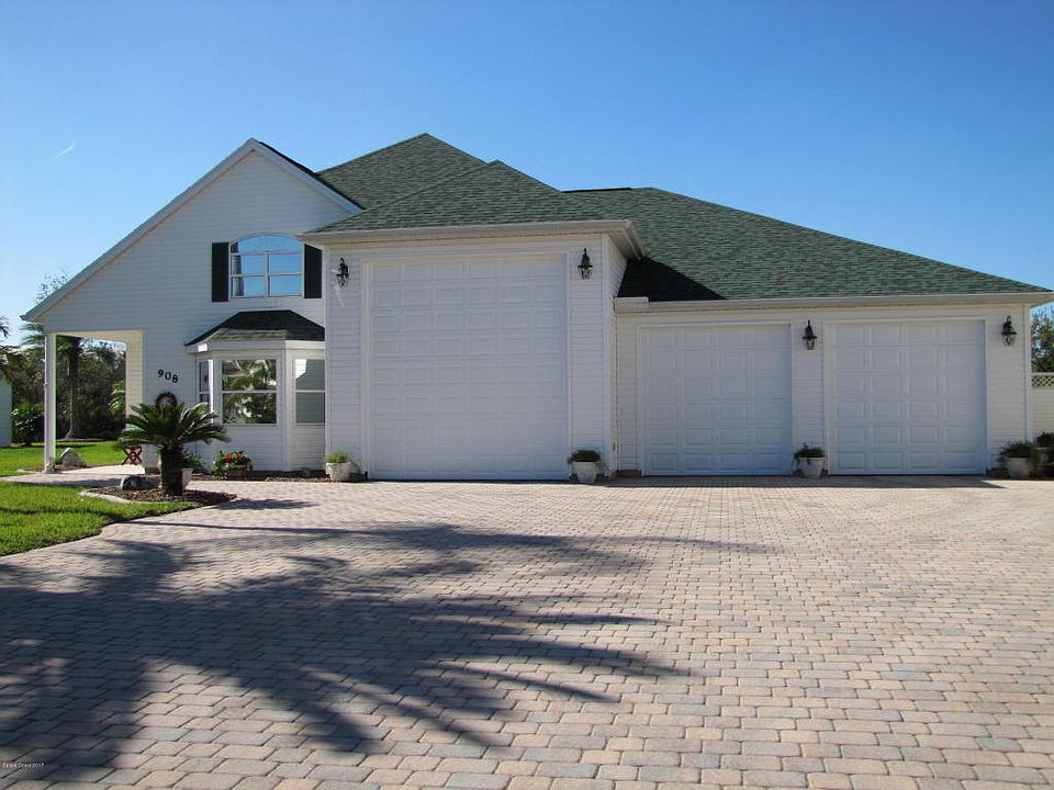 1st image of 908 Grande Haven Dr