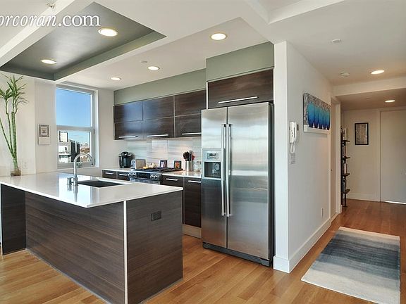 2nd image of 460 Manhattan Ave APT 6A