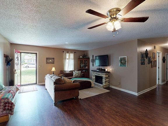 5th image of 167 Celeste Ln