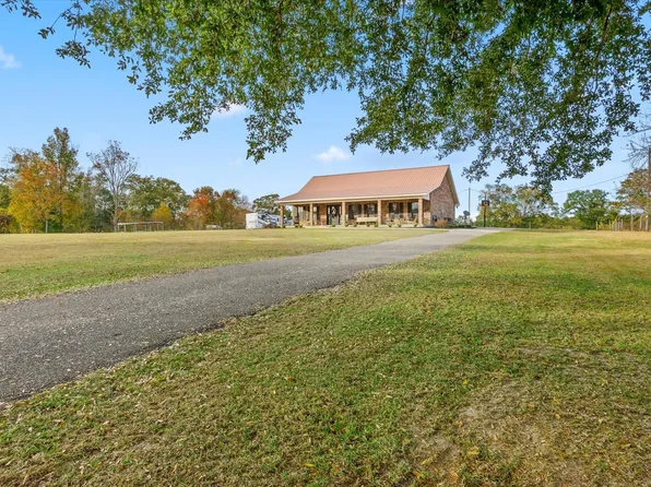 67 Jans Rd, Richton, MS 39476
