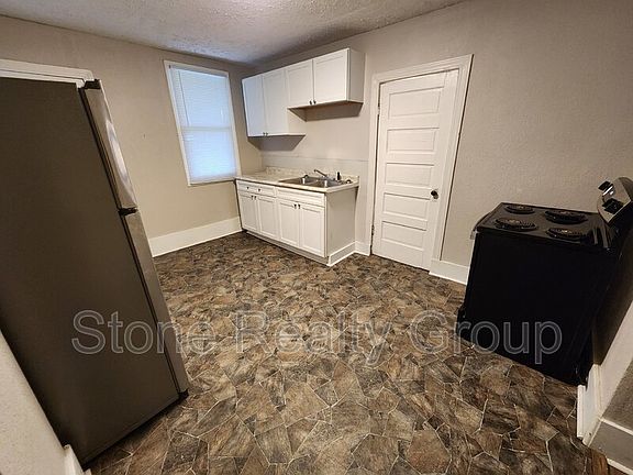4th image of 1911 N 13th St