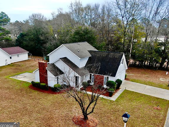 2nd image of 1610 Lance Dr