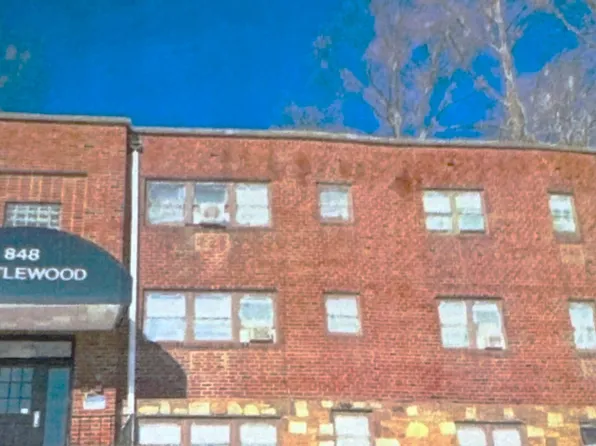 Castlewood Apartments