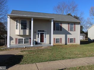 11696 Battle Ridge Dr, Remington, VA 22734