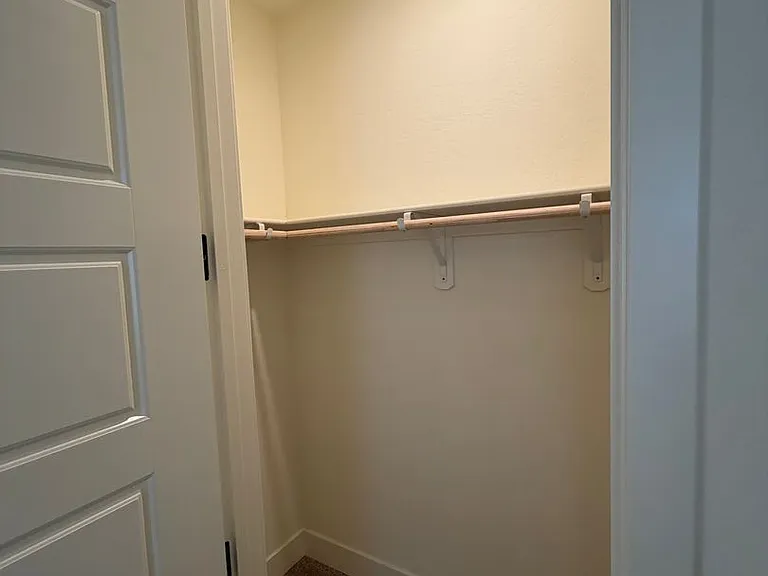 4021 W Sunnyview Ave — Photo 6