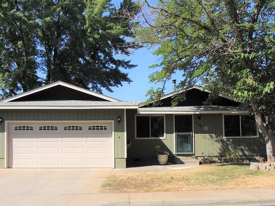 1st image of 609 Lawrence Ln