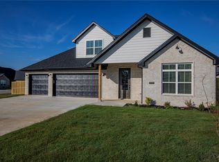 1309 Carrara St, Springdale, AR 72762