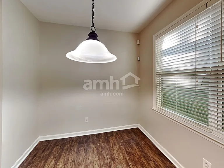 5 Horseshoe Ln — Photo 4