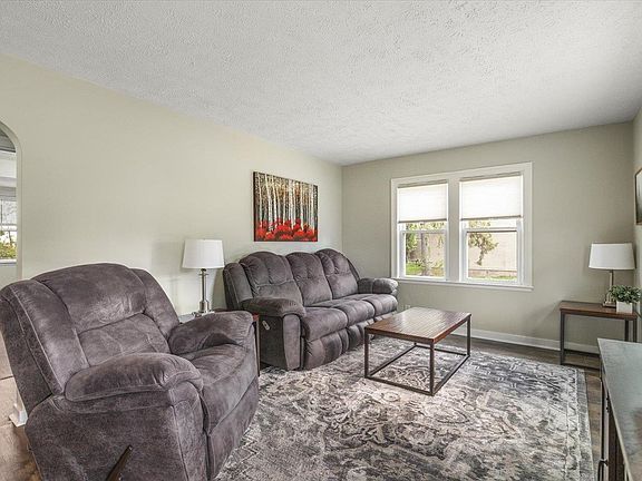 5th image of 5417 Hollis Ave