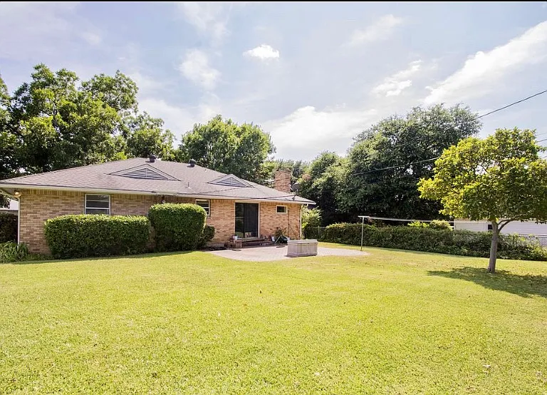808 Scottsdale Dr — Photo 15