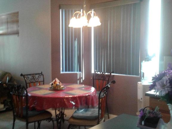 3rd image of 2504 N Avenida Mena