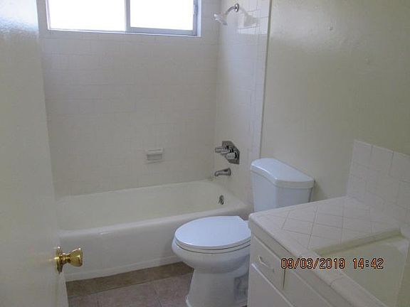 3rd image of 1026 W Granada Ct APT 4