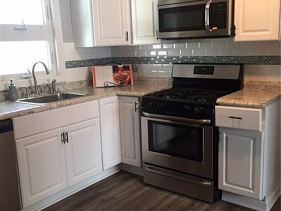 3rd image of 118 Northcrest Ave