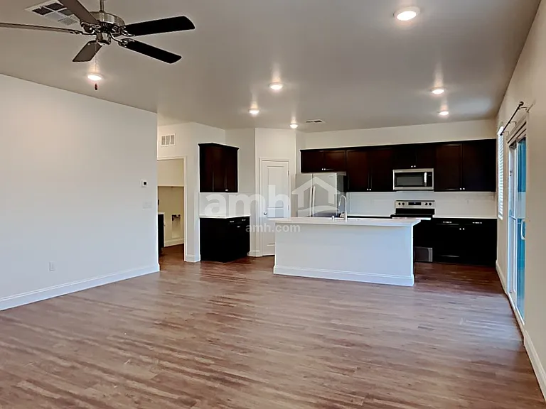 6023 Schmidt St — Photo 7