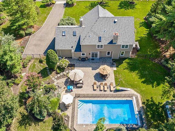2nd image of 80 Elderwood Dr