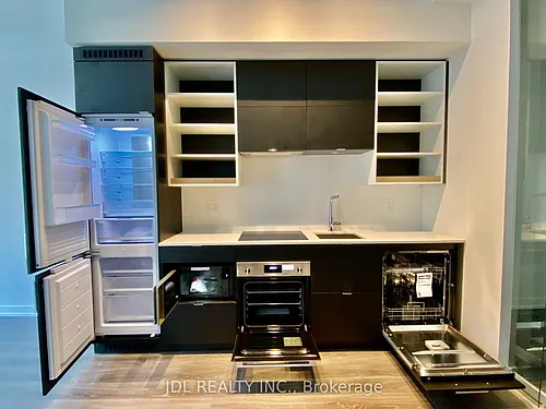 20 Edward St #1207 Photo 1