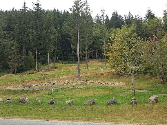 2nd image of 530 128th Ave E