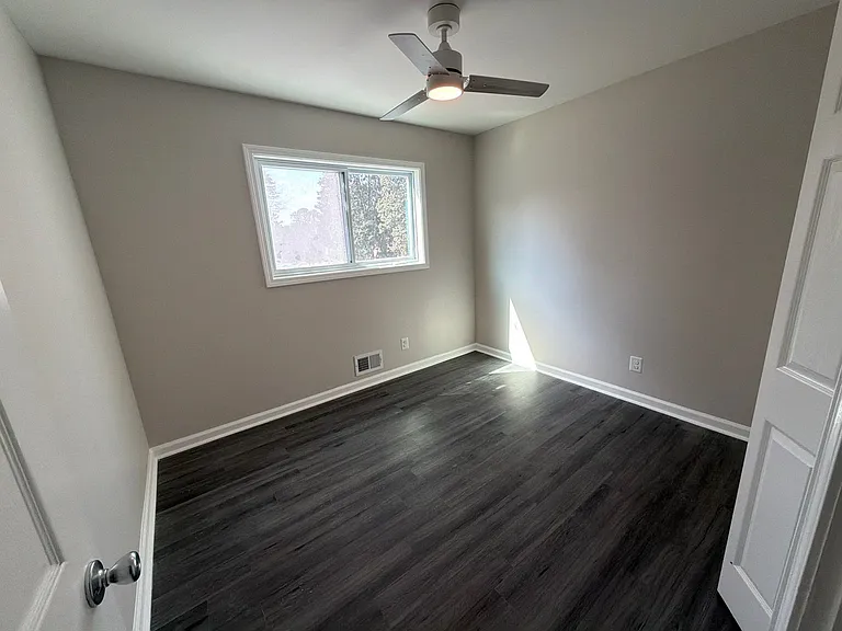 3231 Amhurst Dr NW — Photo 10