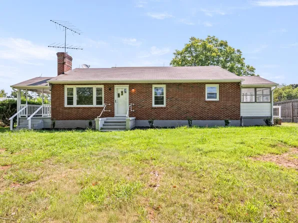 6101 Goode Rd, Goode, VA 24556