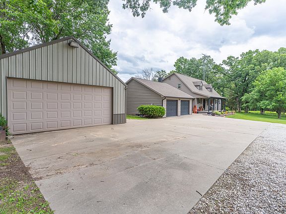 2nd image of 1537 County Road 2375