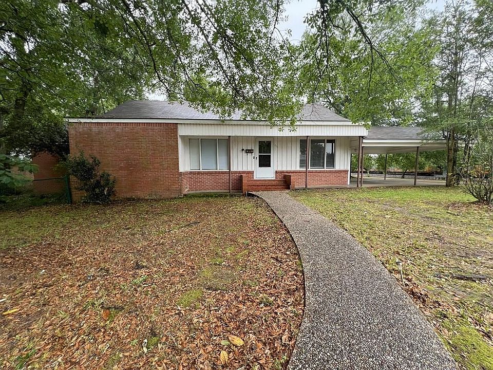 1st image of 611 Park Ln #611