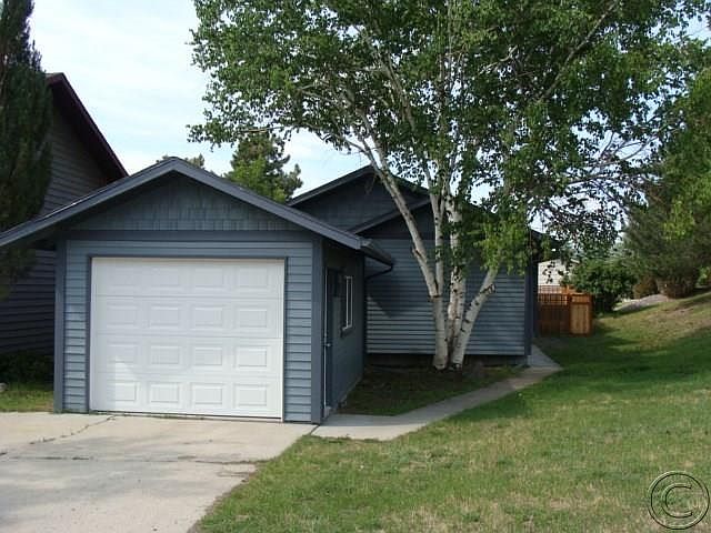 1st image of 101 Colony Ct