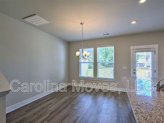 5th image of 251 Keaton Ct