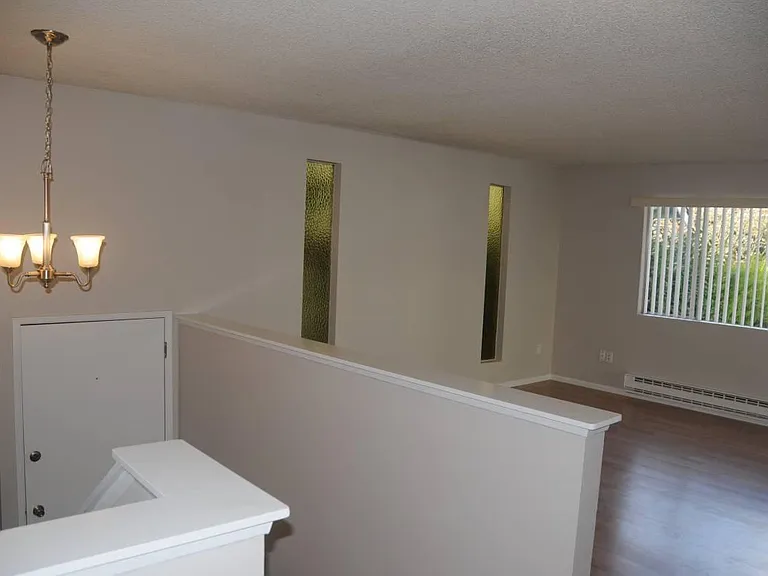 4320 Evanston Ave N — Photo 7